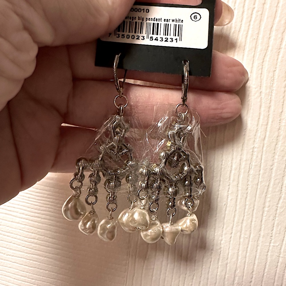 Snö of Sweden pearl cubic glam earrings nwt white pearls hypo allergenic